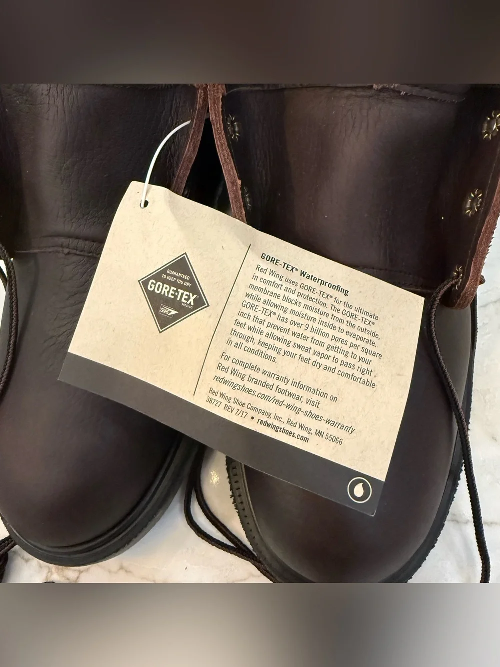 Red Wing 914 Supersole 2.0 Waterproof Work Boots 8” Soft Toe Gore-Tex Size 10.5